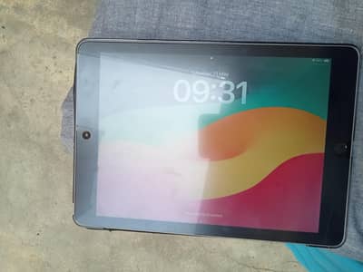 I pad 6  128gb lush condition