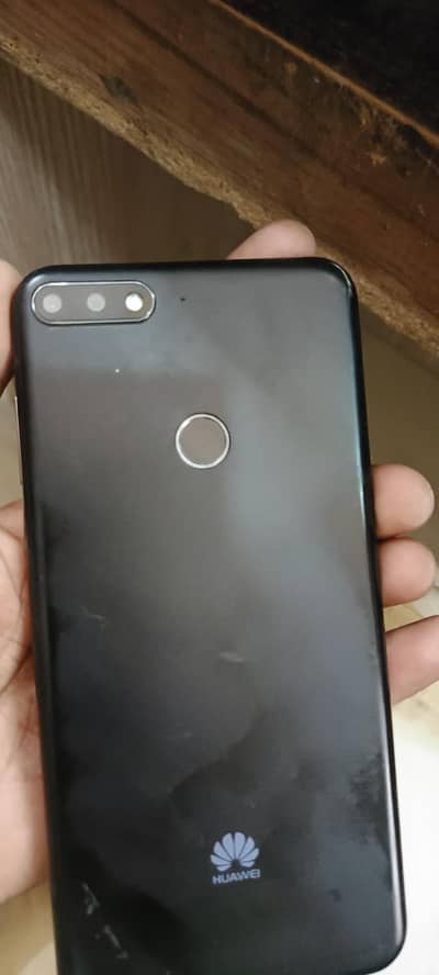 y7 prime 2018