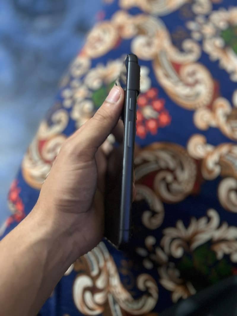 Google Pixel 8 2