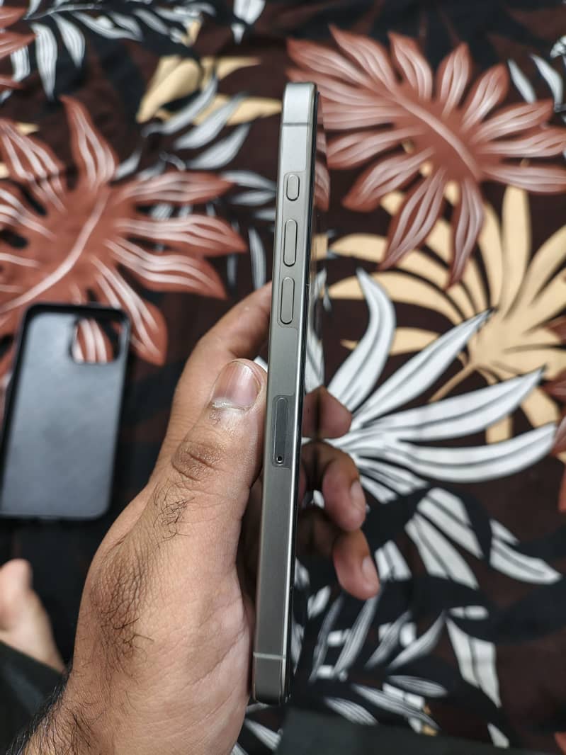 Iphone 15 pro max 0