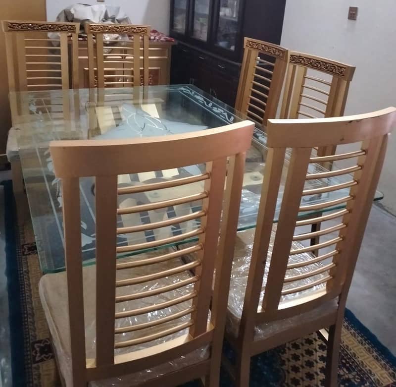 Dinning table 0