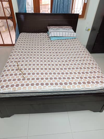 Bed set for sale (without mattress)