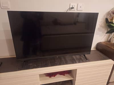 TCL  TV