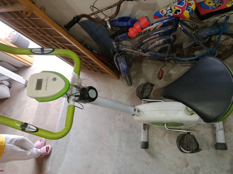 Exercise cycle machine 3