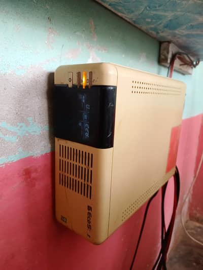 ups 720wat good condition