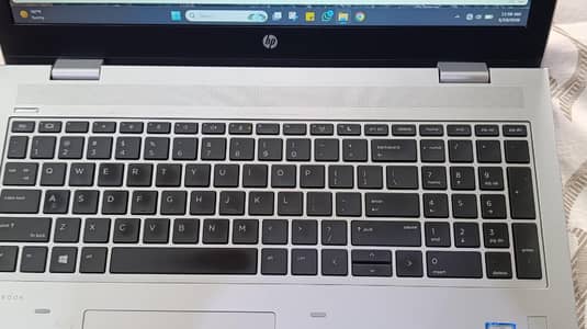 HP Core i5 8th Gen 8GB Ram 256 GB SSD with original blue pin charger