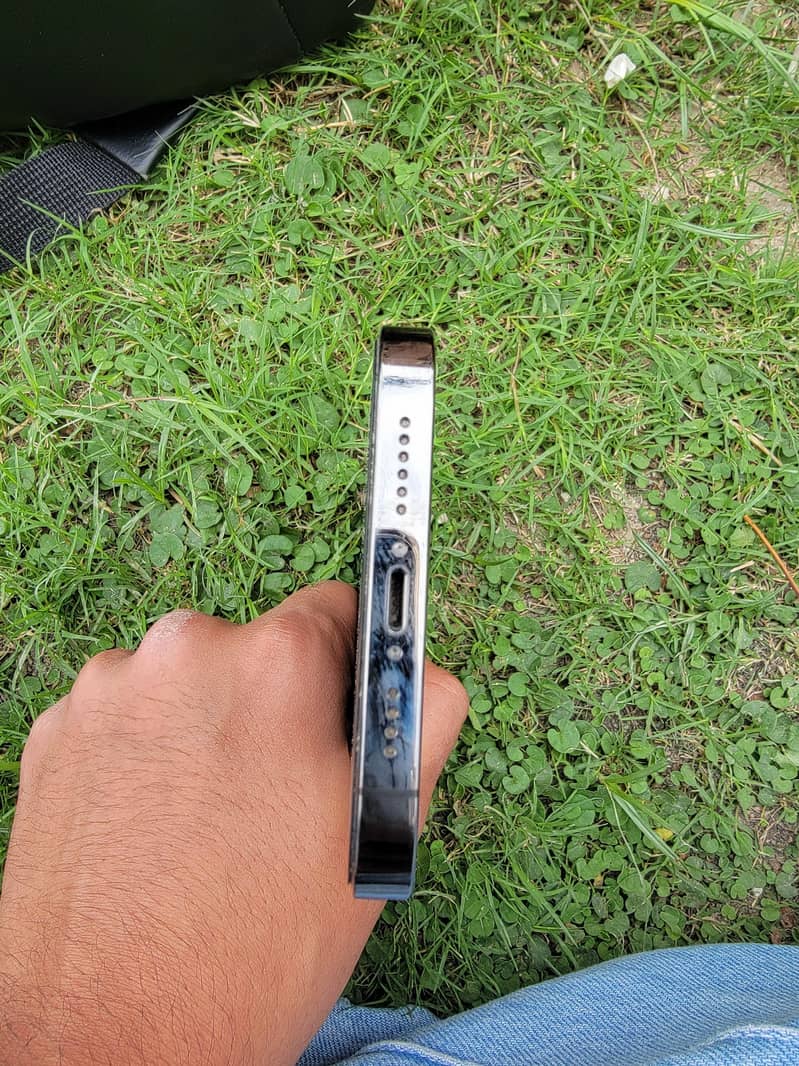 iPhone 13 Pro Max Jv 2