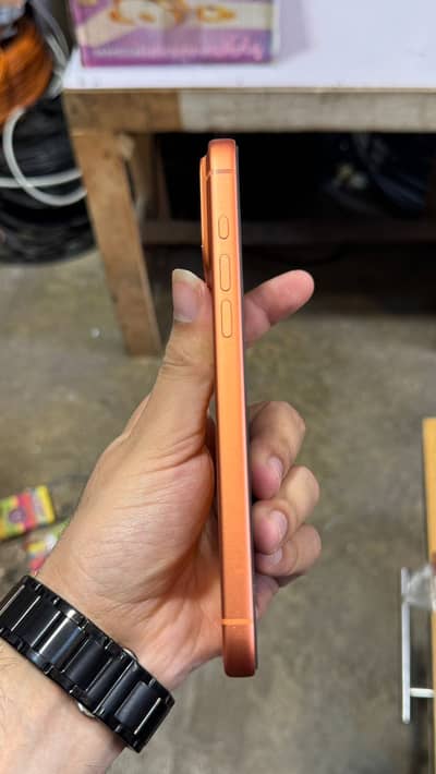 IPHONE 17 PRO MAX COSMIC ORANGE