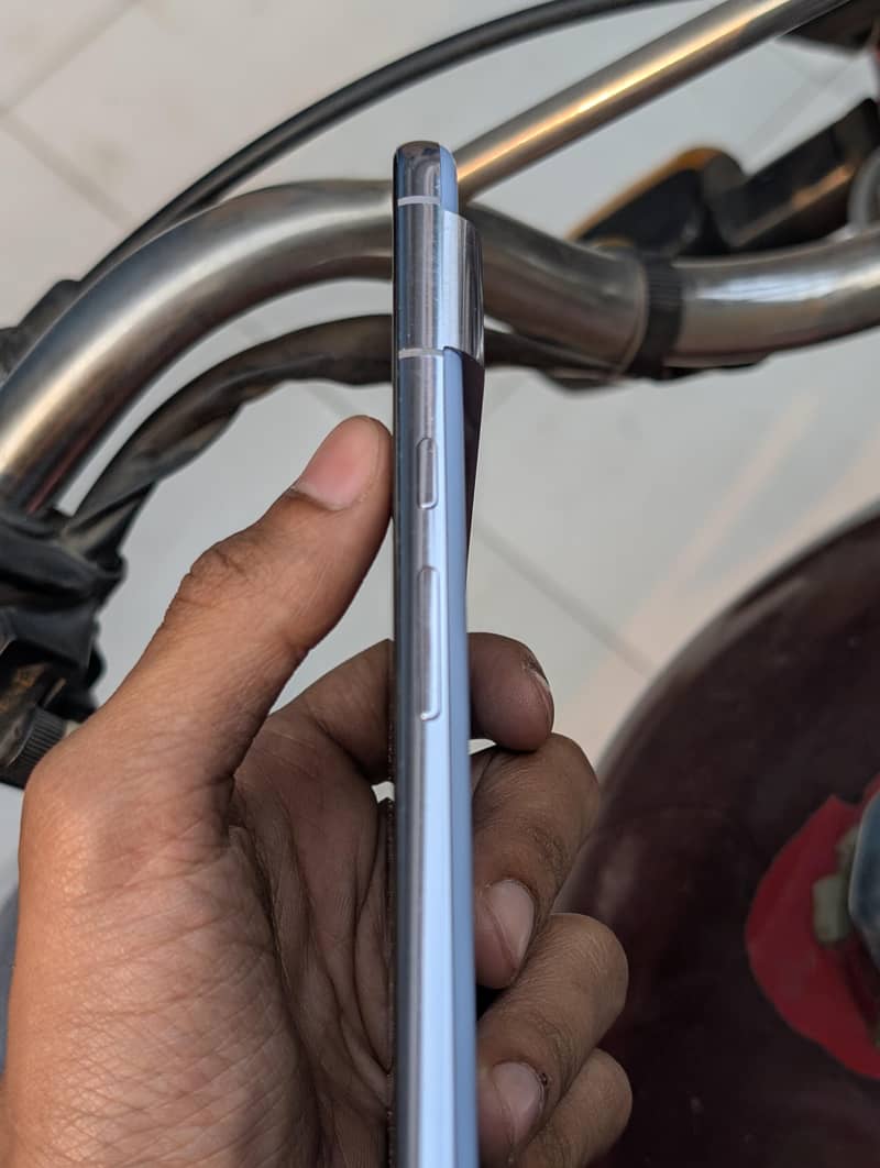 google pixel 8 pro 3