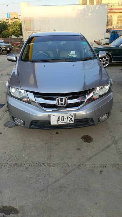 Honda CITY Aspire 1.5 auto full option