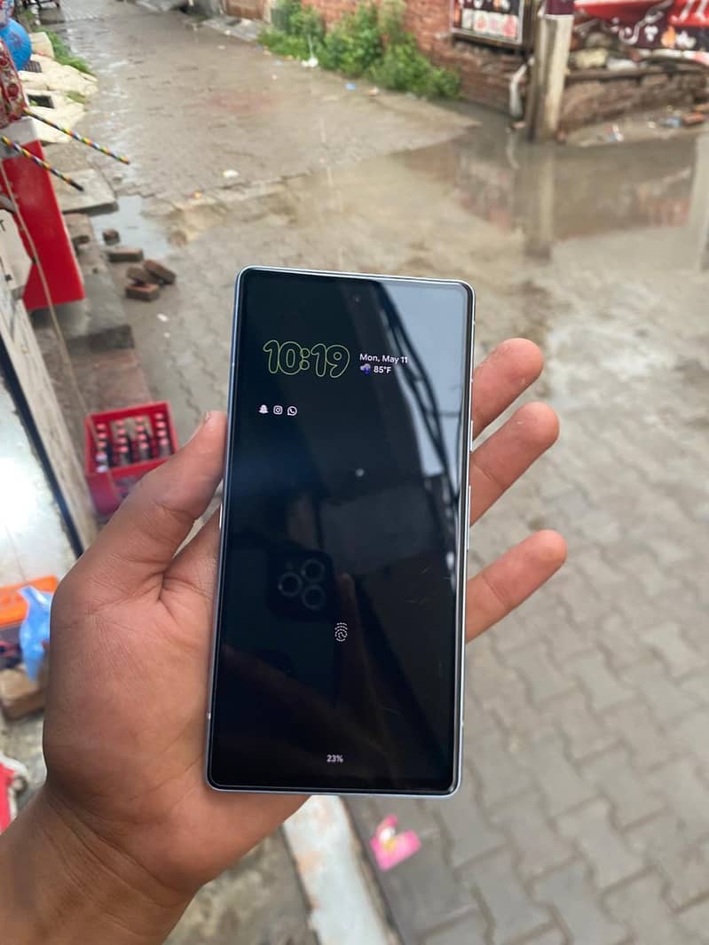 Google Pixel 7a 1