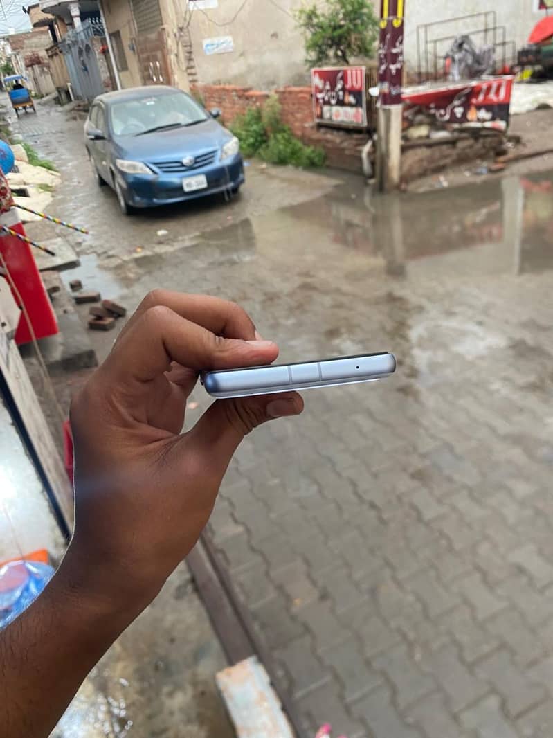 Google Pixel 7a 5