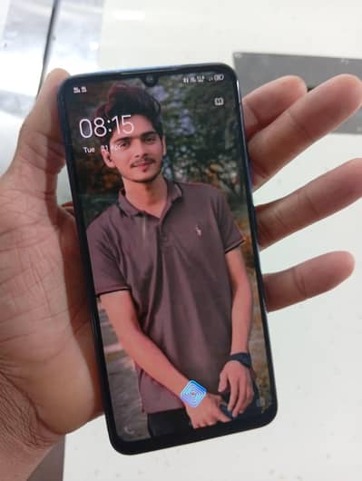 vivo y51 4/128 without box pta he acha chal rha hai battryl time best