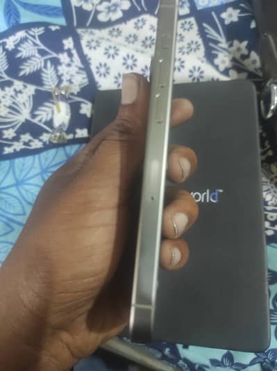 Apple iPhone 15 Pro