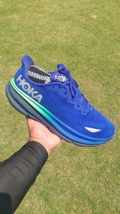 Hoka Clifton 9