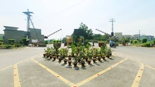 LDA Approved Pol Line Free 50*90 Size Gated Community Plot For Sale