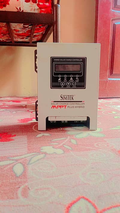 "Simtek MPPT Plus Hybrid Solar Charge Controller for Sale"