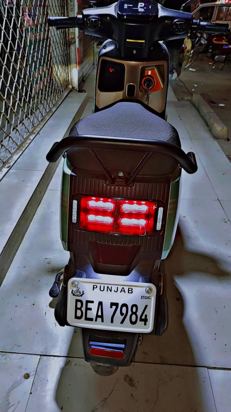 scooty 2