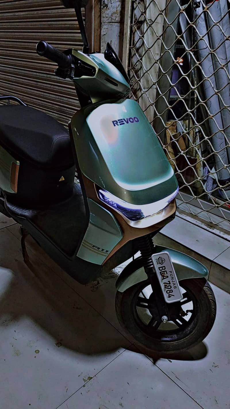 scooty 4