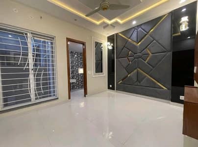 Get In Touch Now To Buy A 10 Marla House In Lahore