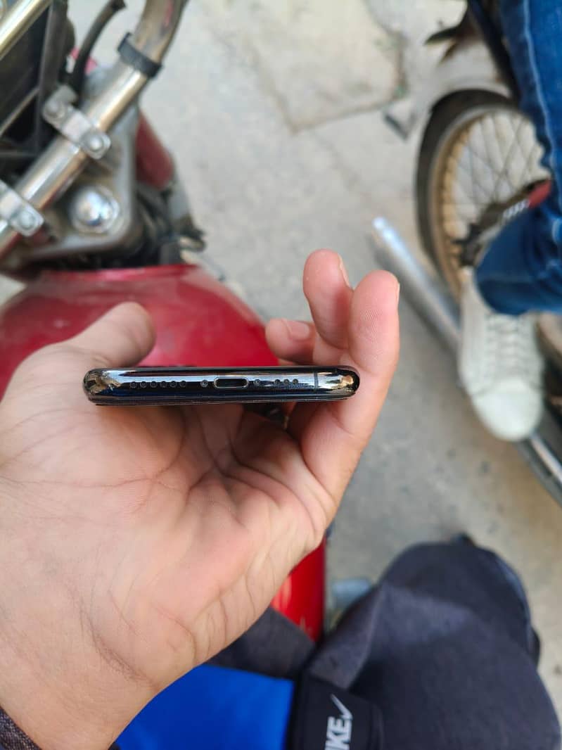 iphone 11 pro 1