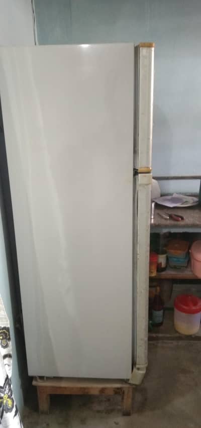 Dawlance refrigerator medium size