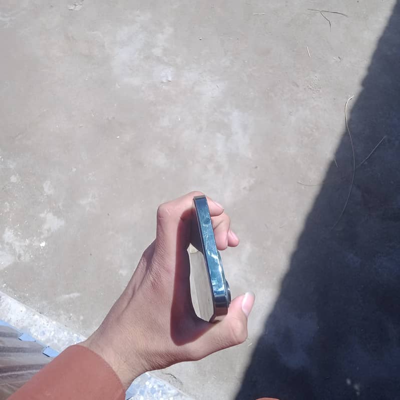 iPhone 13pro max 1