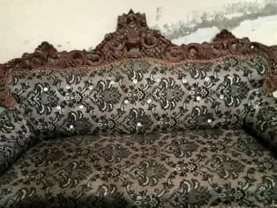 Urgent sale  chinioti sofas set