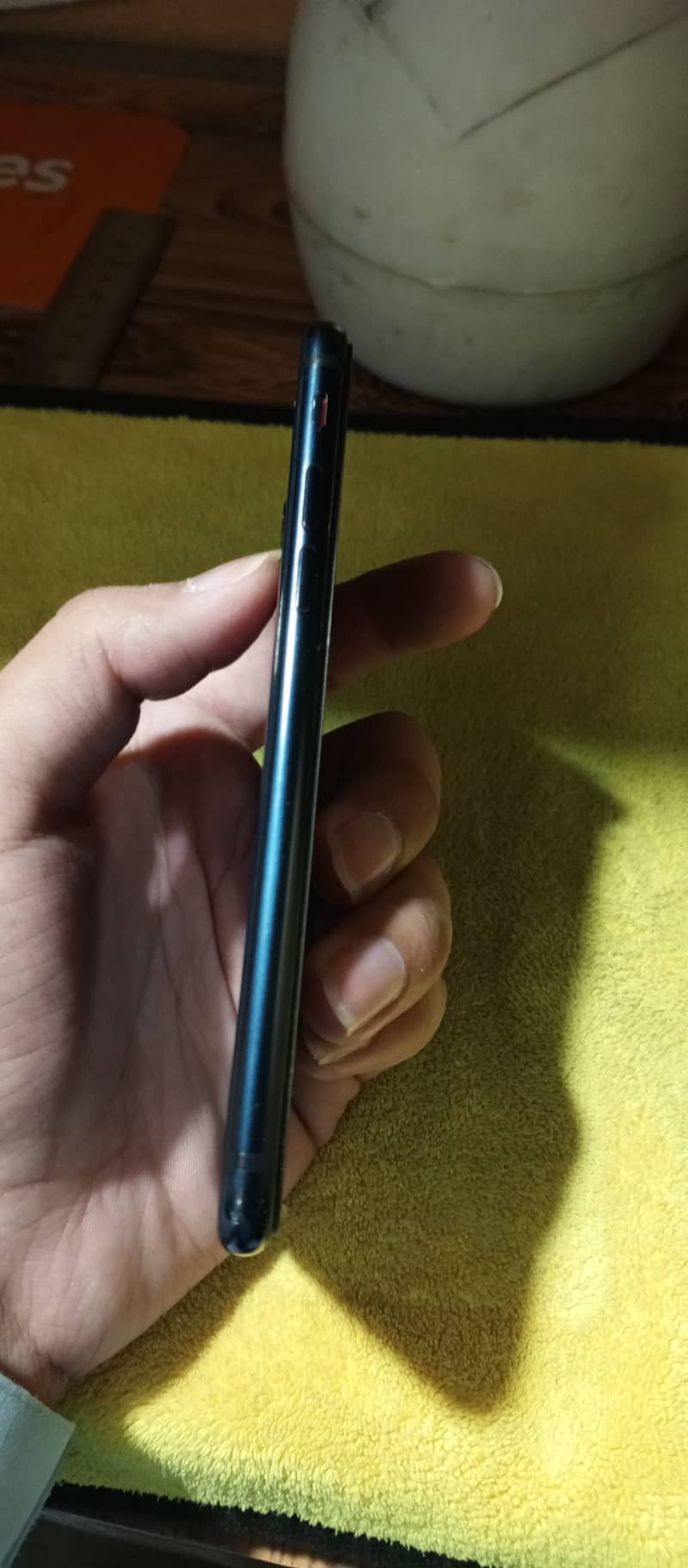 iPhone SE 3 3