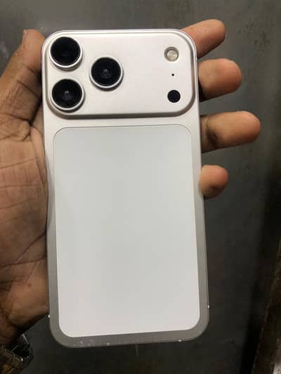 iPhone xr convert 17 pro