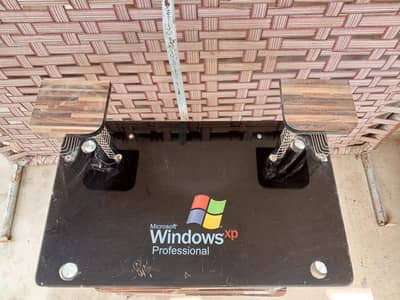 windows XP computer table