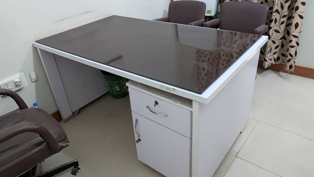 Office Table 0