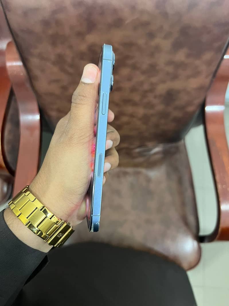 iPhone 13 Pro max 256GB Officially Approved 4