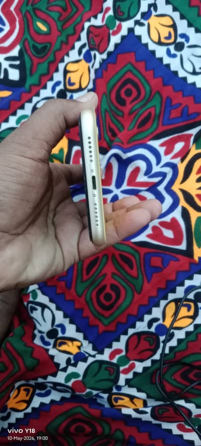 Apple iPhone XR