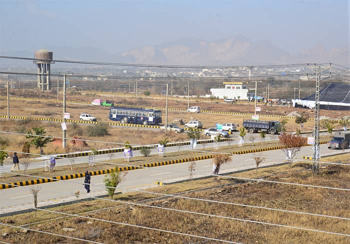 10 Marla Level Plot ( 30*75 in Block G ) Residential Plot. 3