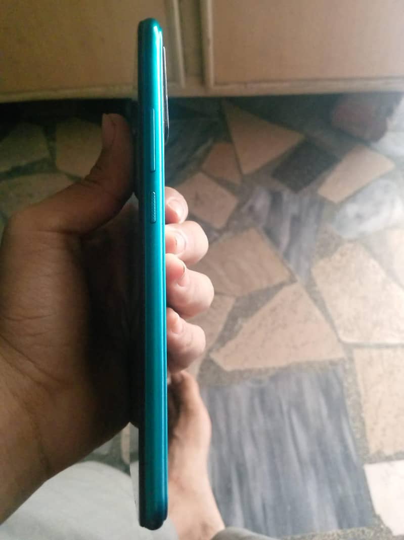 Tecno 3