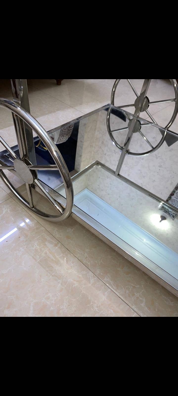 4 wheel table 1