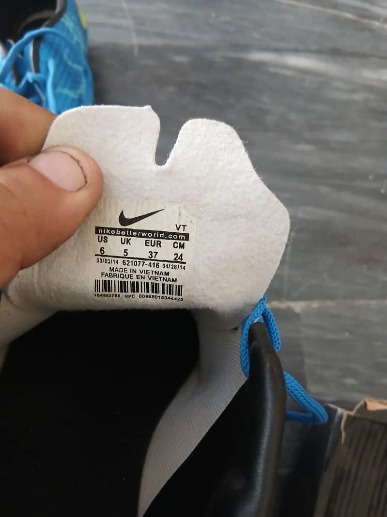 stud  shoe 6