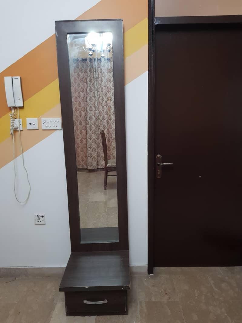 Mirror 0