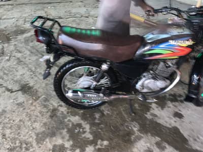 Suzuki GS 150 2005