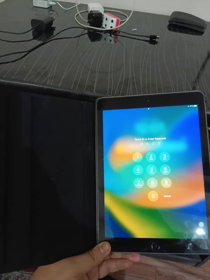 Apple Ipad 5th Generation 0