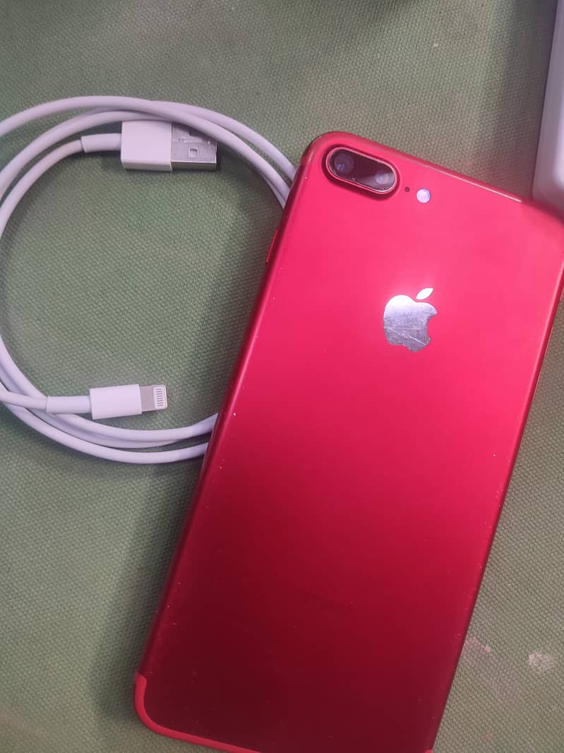 iphone 7 plus with box 0