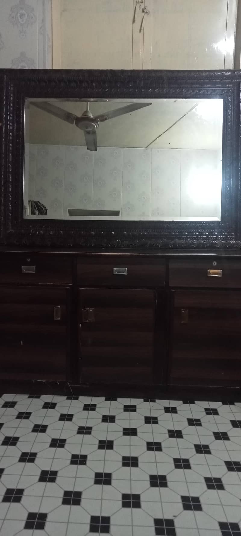 dressing table 1