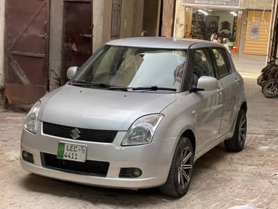 Suzuki Swift 1.3 DLX 2012 Model