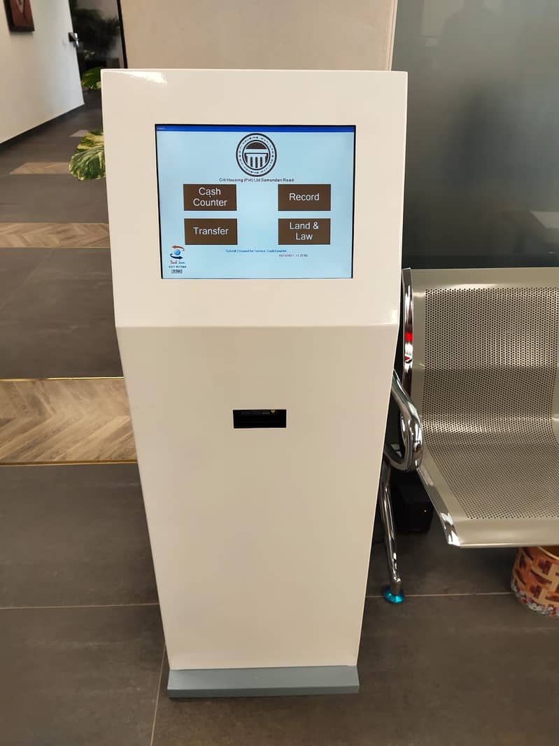 Queue management system/qmatic/token system 8