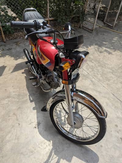 HONDA CD70