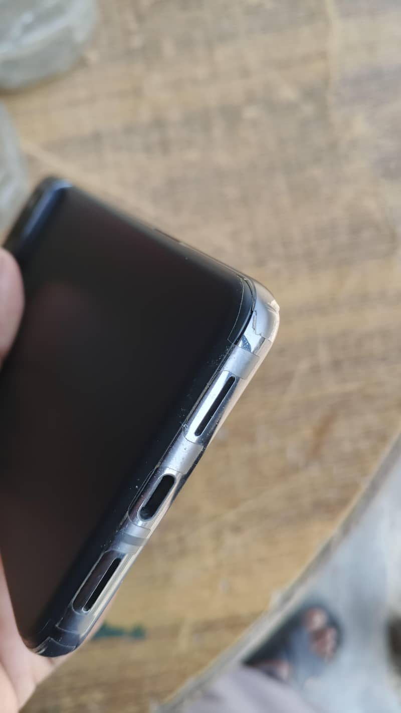 google pixel 8 pro 2
