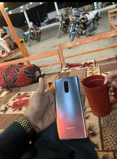OnePlus 8 (8GB RAM / 128GB) –  Approved, Urgent Sale and exchange