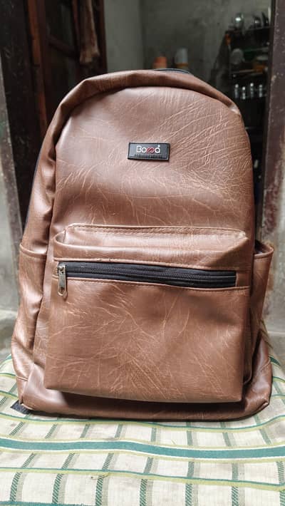 Brand New Borsa Premium Leather Backpack | Stylish & Trendy Bag