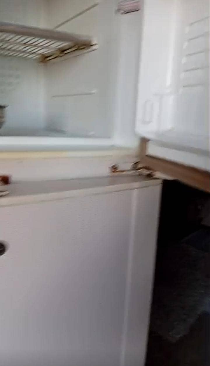 refrigerator 8